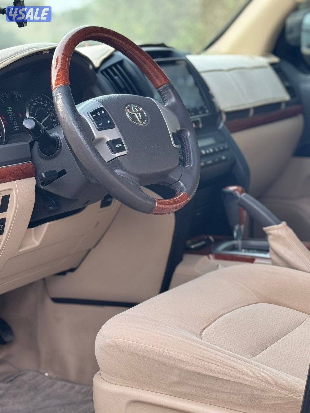 لاندكروز 20145