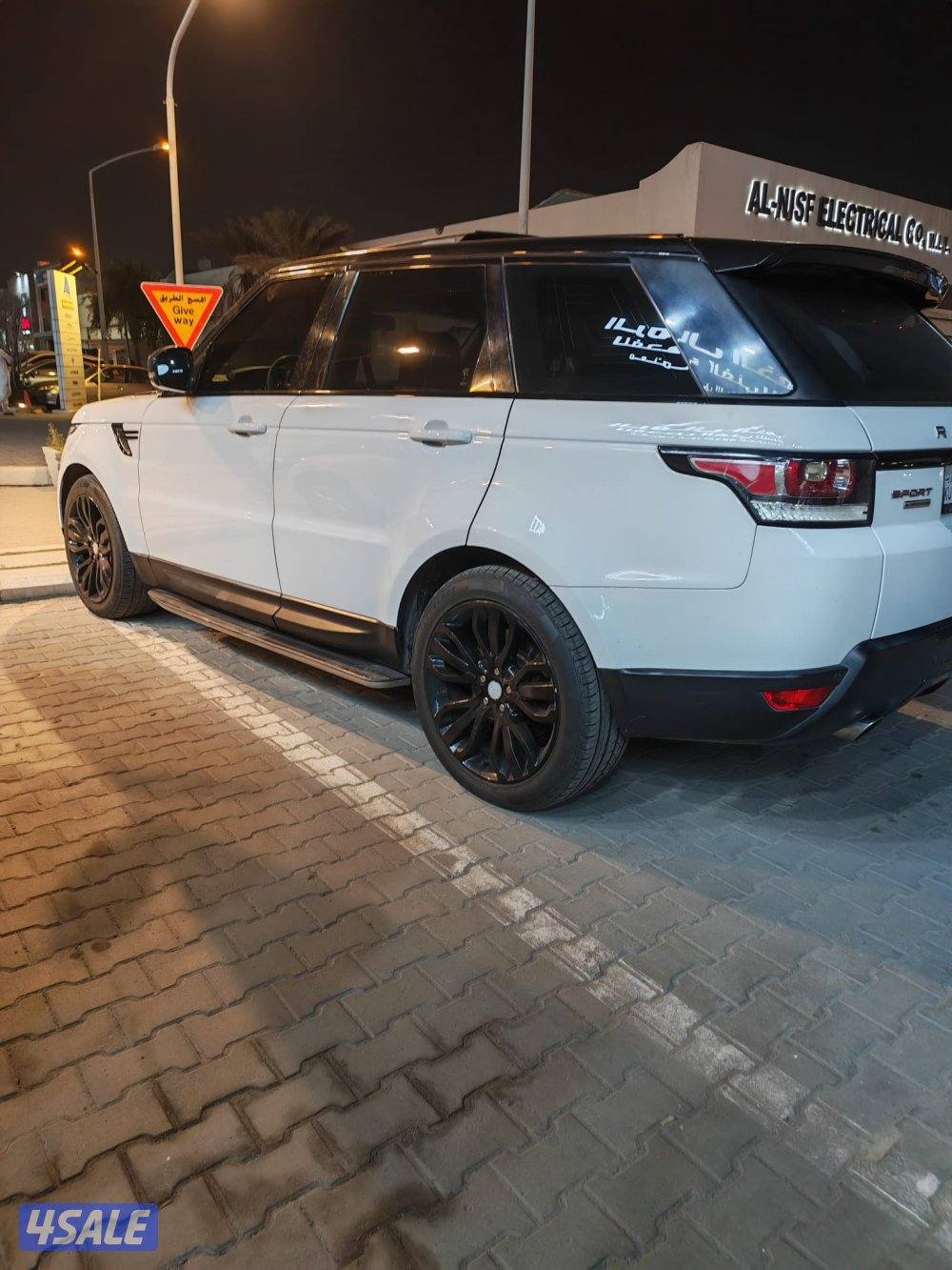 رنج روفر اسبورت سوبر3