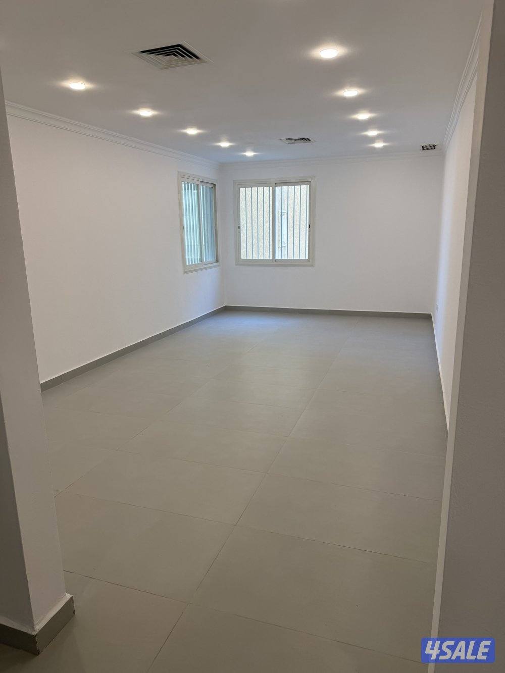 للبيع شقق كبار مساحات5