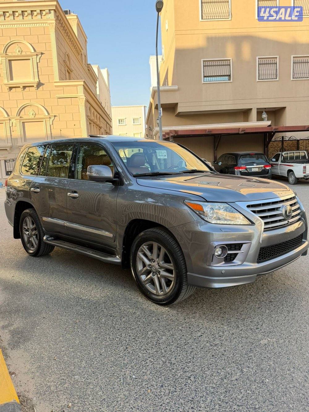 لكزسس 2013 الدرجه الاولى2