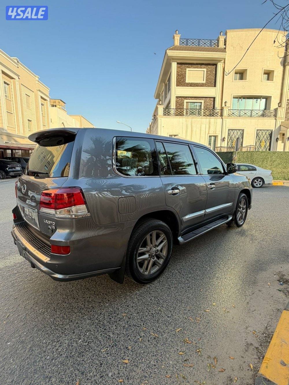 لكزسس 2013 الدرجه الاولى3