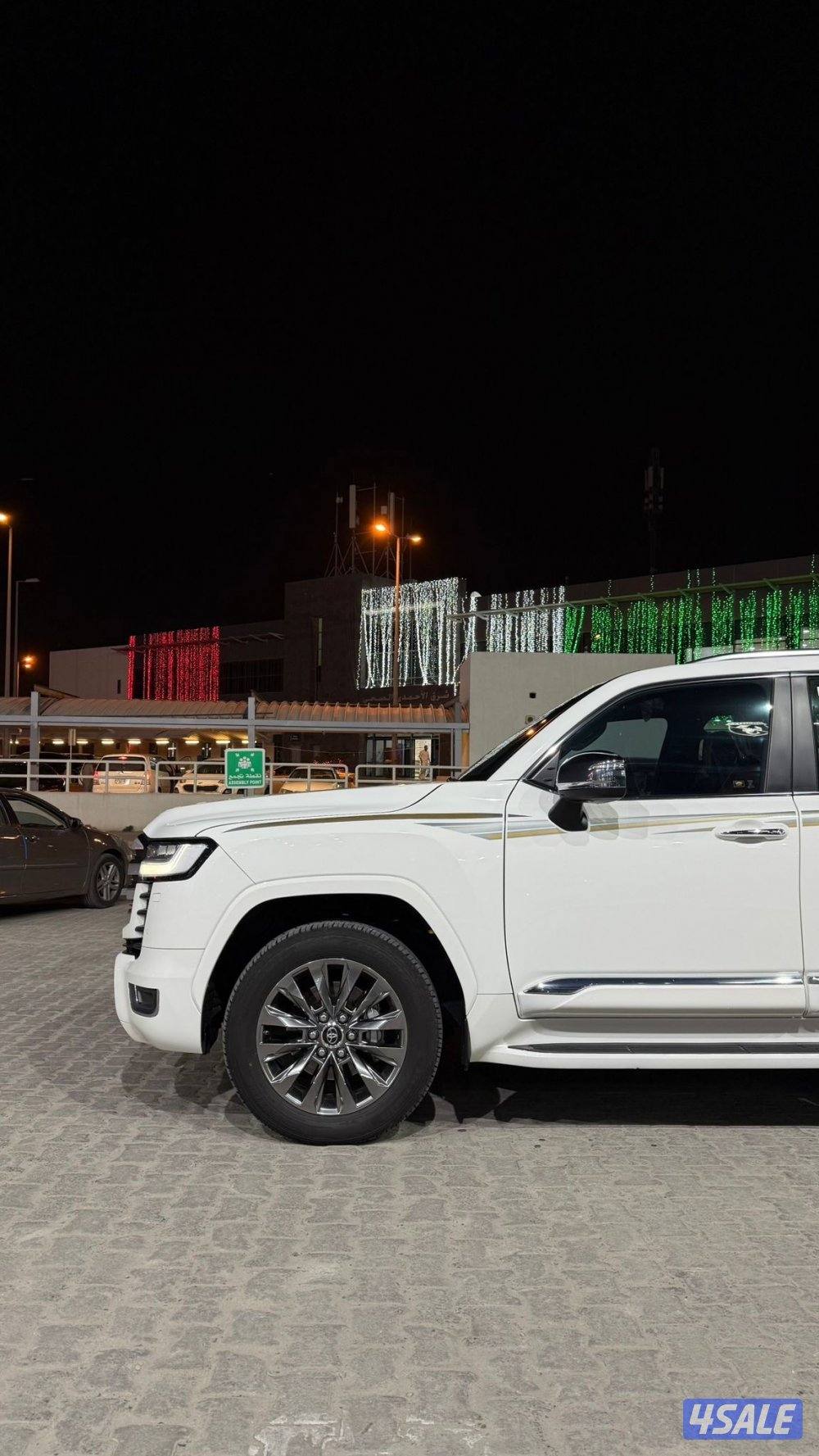 للبيع vxr وارد قطر شرط الفحص12