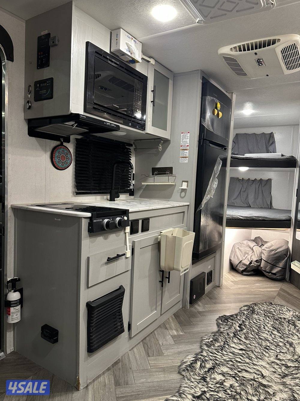 للبيع كرفان امريكي ماركة SALEM ٢٣ قدم موديل ٢٠٢١7