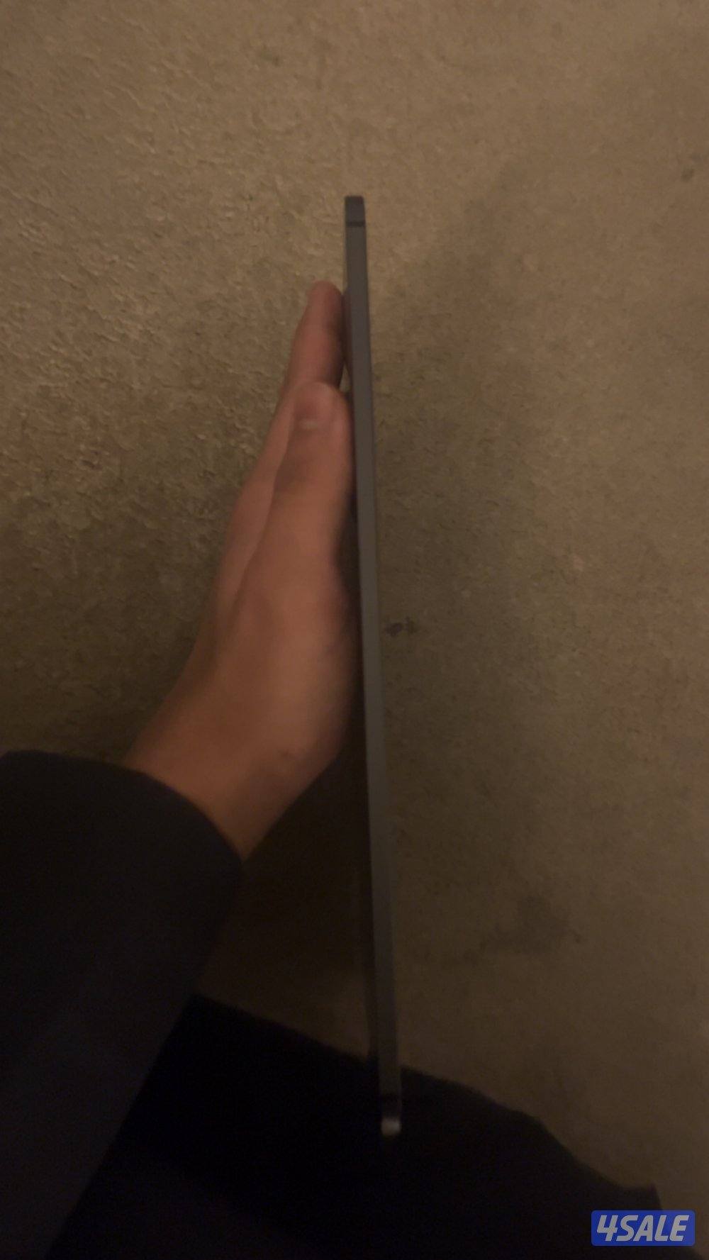 ايباد m4 شريحه0