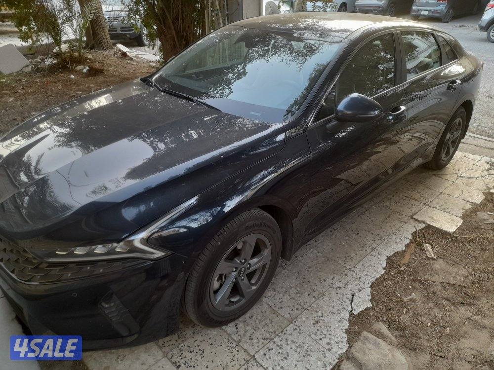 كيا كي فايف موديل 2021 نظيفة جدا بحالة الوكاله ٤سلندر إستعمال9