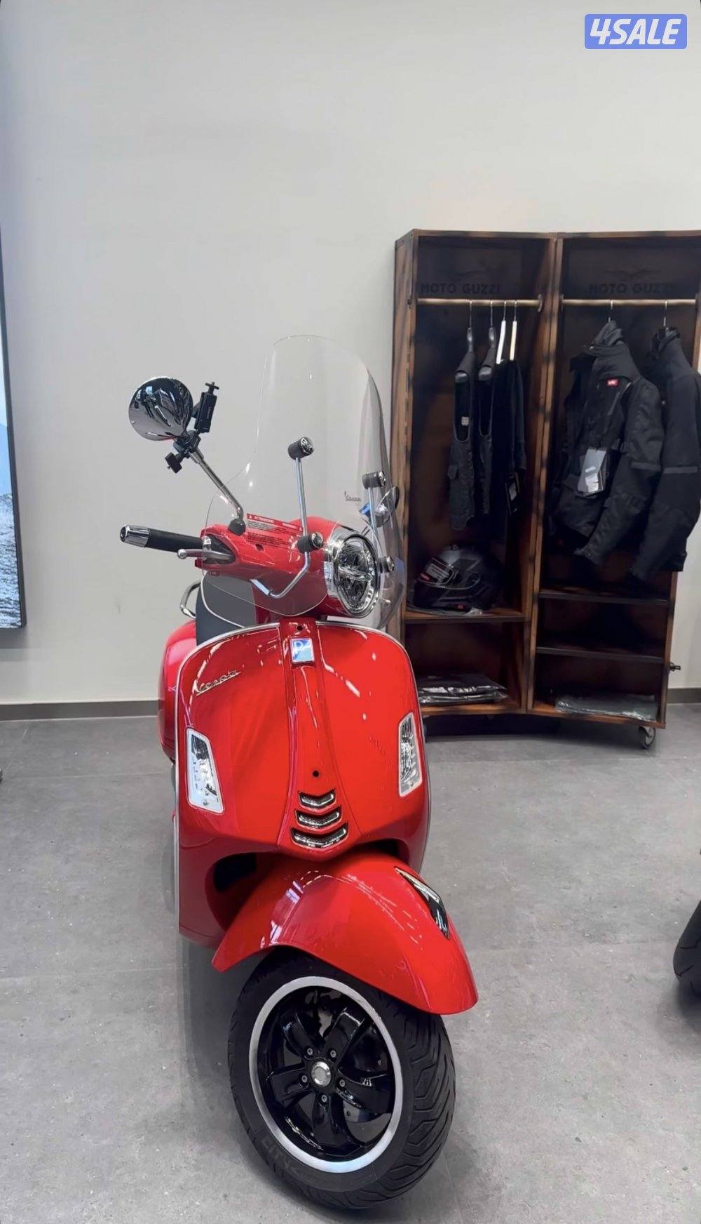 فيسبا جي تي اس ٣٠٠0