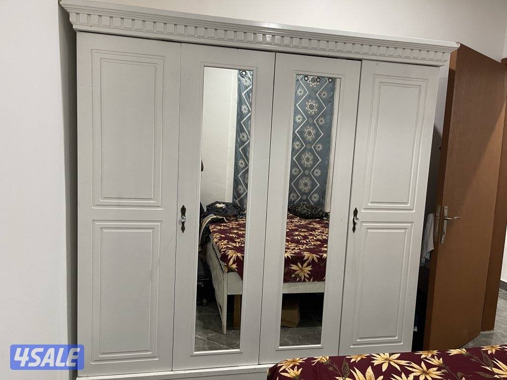 Bed and wardrobe in good condition2