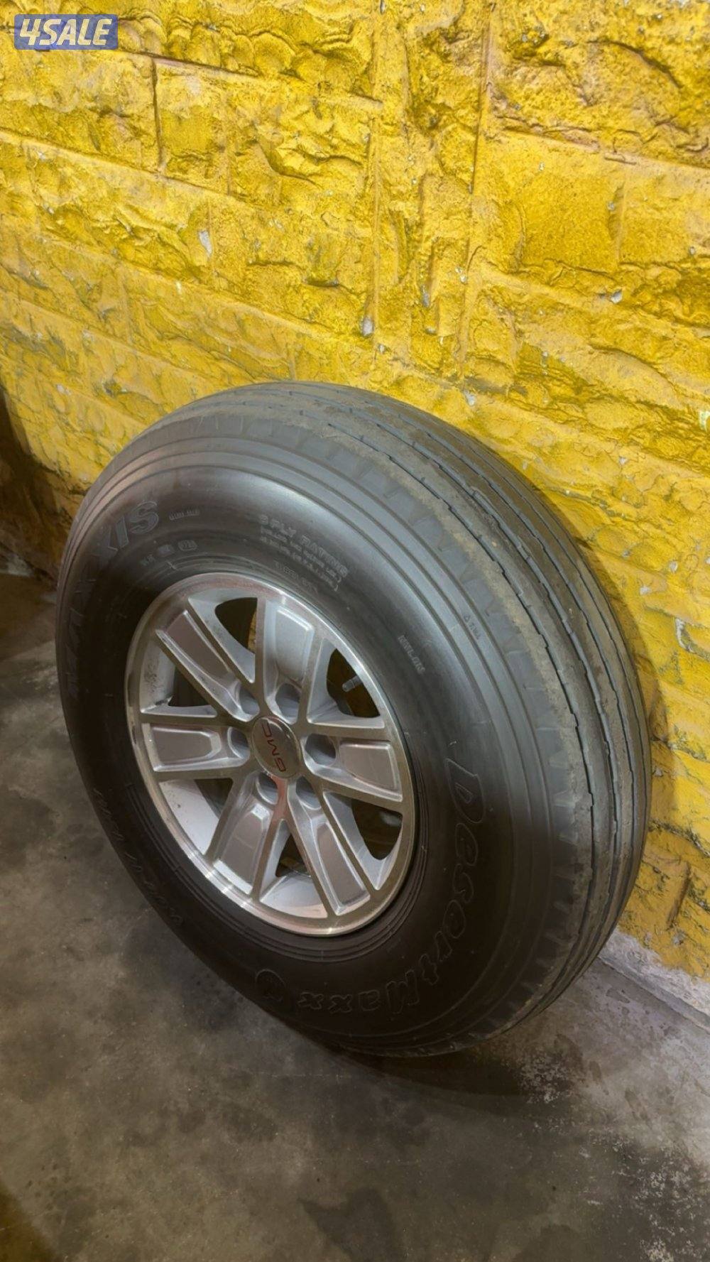 للبيع اربع بوالين ماكسس حجم ١٧0