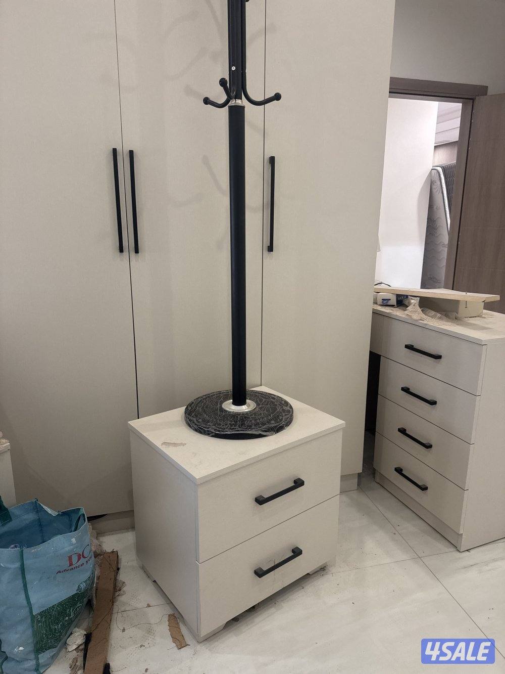 للبيع عدد2 كبت مزدوج يكون واحد و عدد 2 كمدينه وعدد 1 تسريحه3