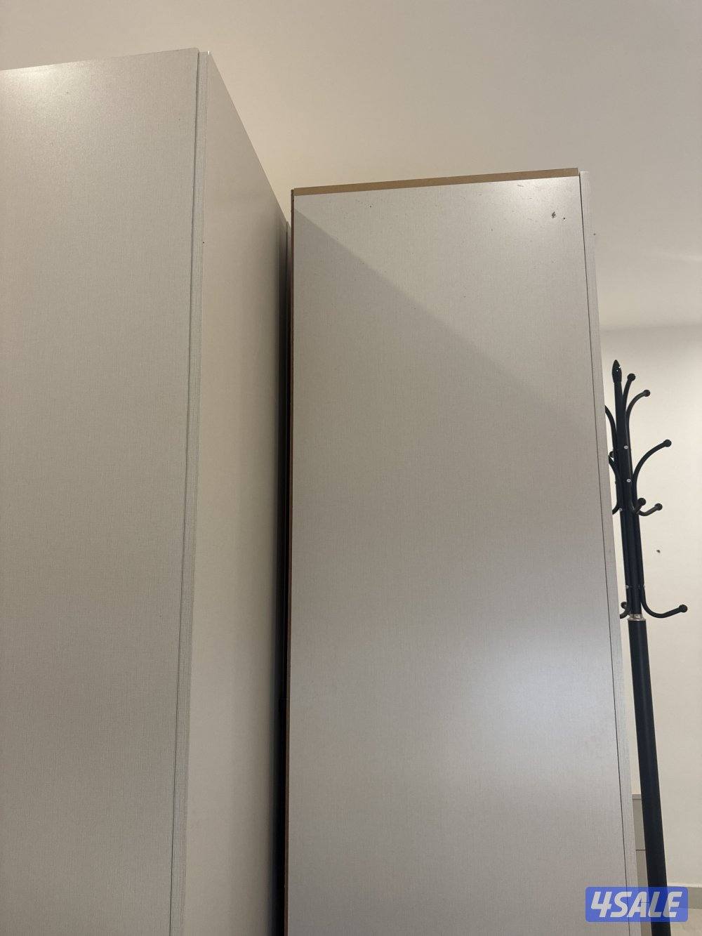 للبيع عدد2 كبت مزدوج يكون واحد و عدد 2 كمدينه وعدد 1 تسريحه4