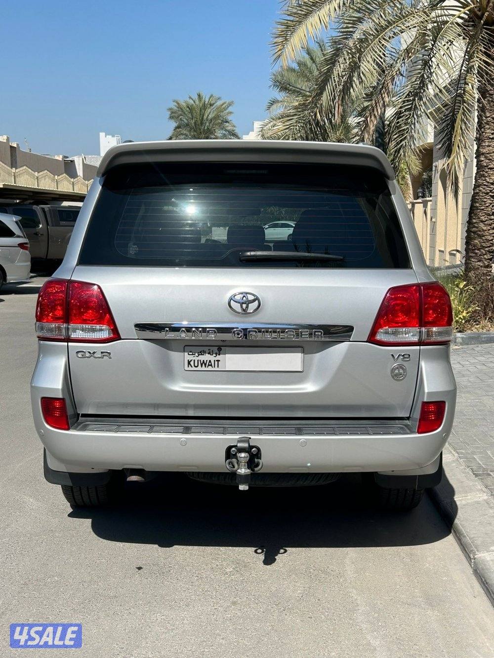 لاند كروزر GXR موديل 2011 ماشي 375 الف سيرفس منتظم شرط الفحص7