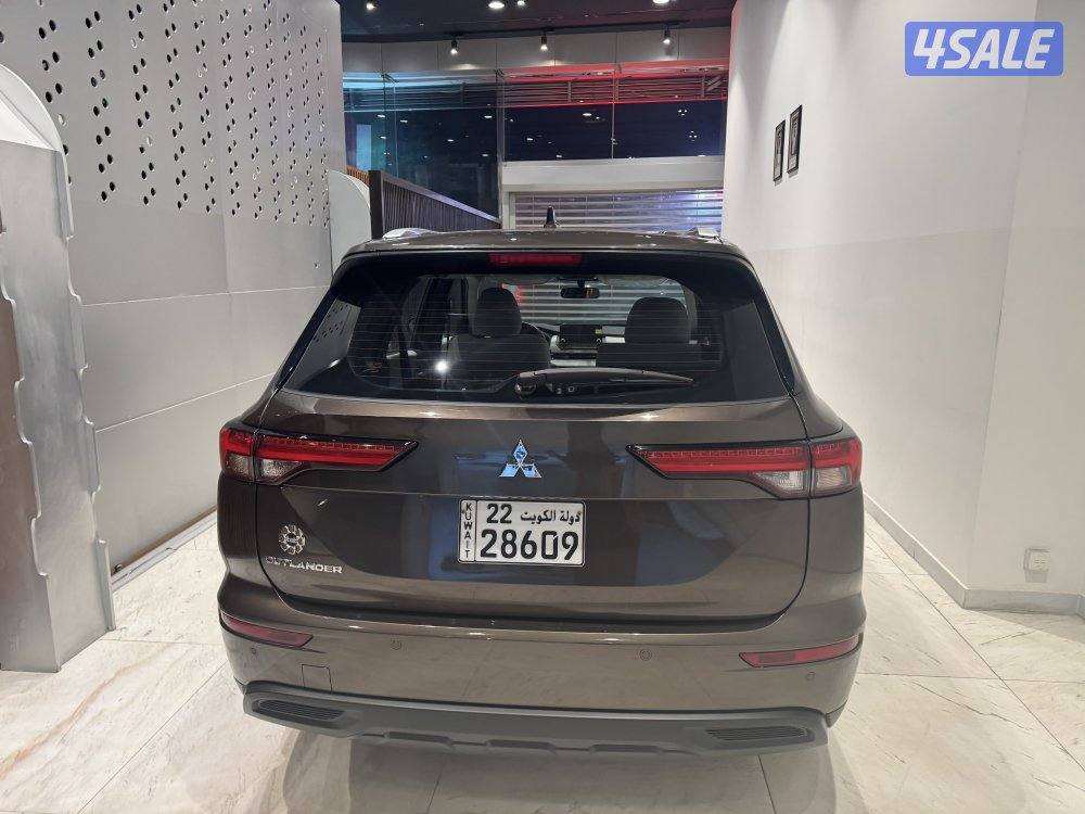 Mitsubishi outlander4