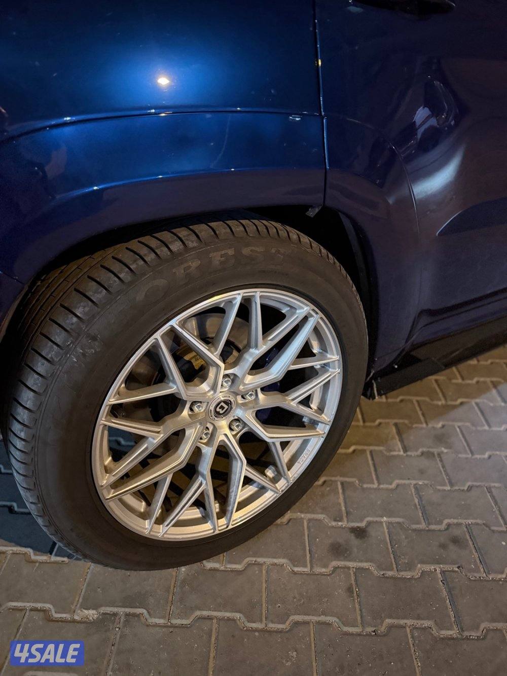 Grand Cherokee srt8 collectable7