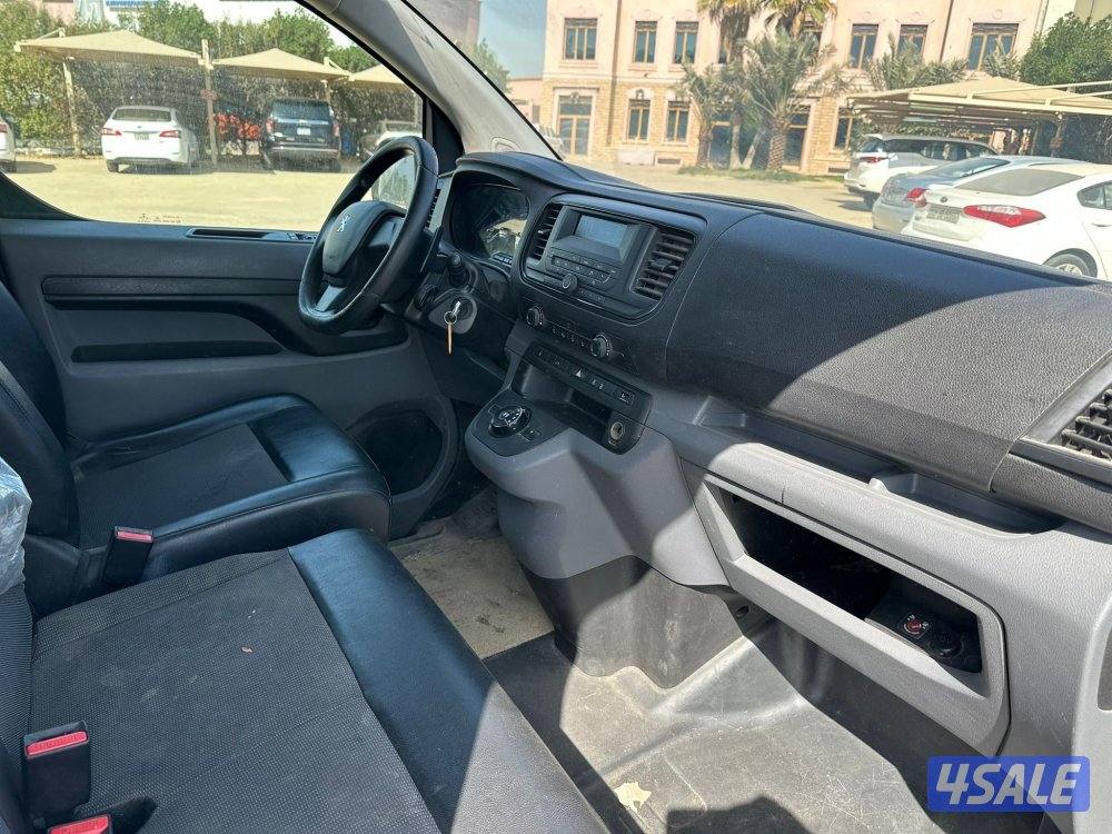 للبيع بيجو بكس اكسبرت ثلاجةطراز 20226