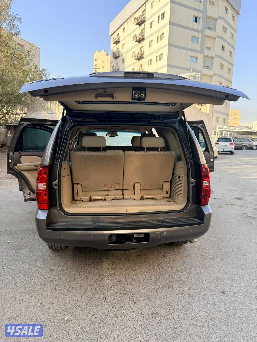 تاهو بحالة المصنع شد بلها سيرفيس وكاله1