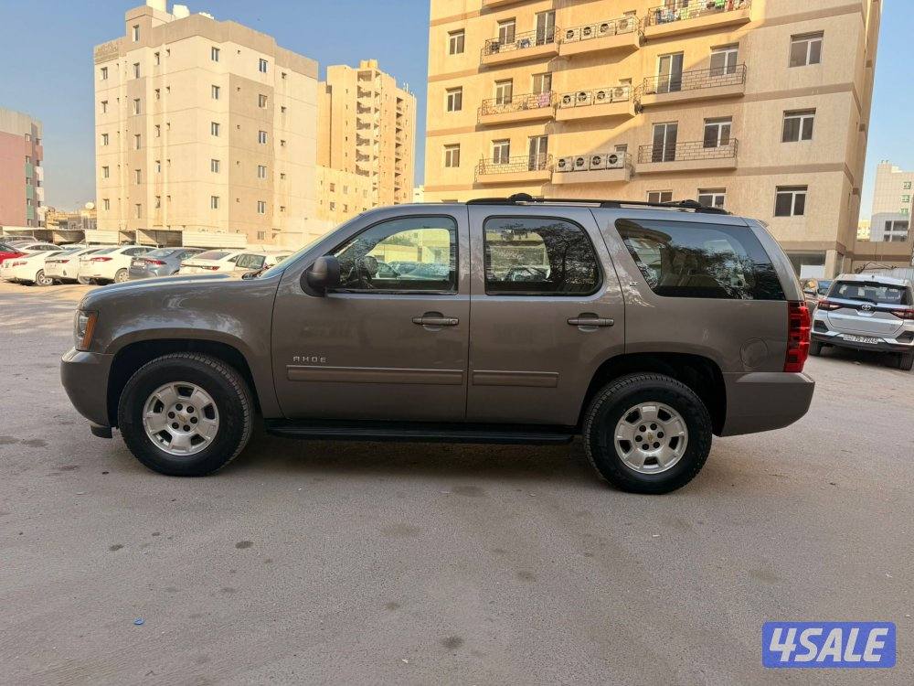 تاهو بحالة المصنع شد بلها سيرفيس وكاله14