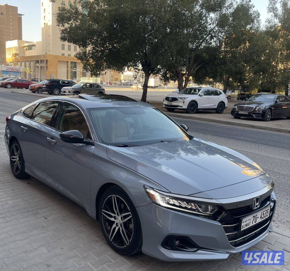 لهواة النوادر هوندا اكورد سبورت اعلى فئة موديل 2022 عداد فقط 401