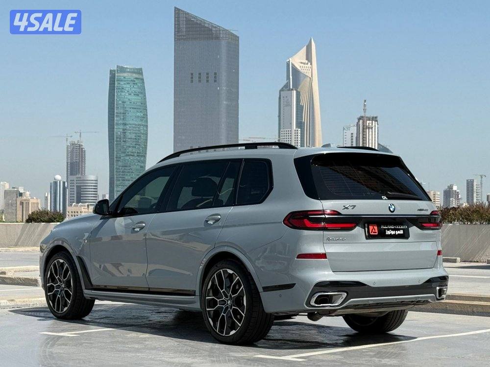 بي ام دبليوX7 كتM موديل2024 عداد21الف وارد الغانم تحت الكفاله+الصيانه4