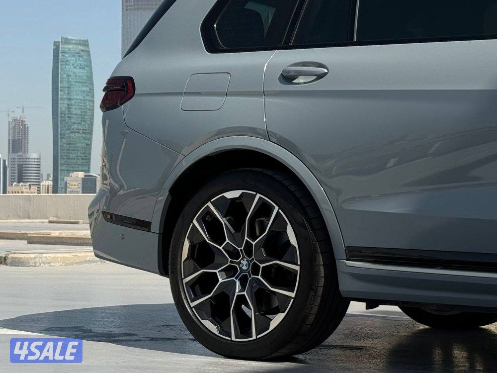 بي ام دبليوX7 كتM موديل2024 عداد21الف وارد الغانم تحت الكفاله+الصيانه5