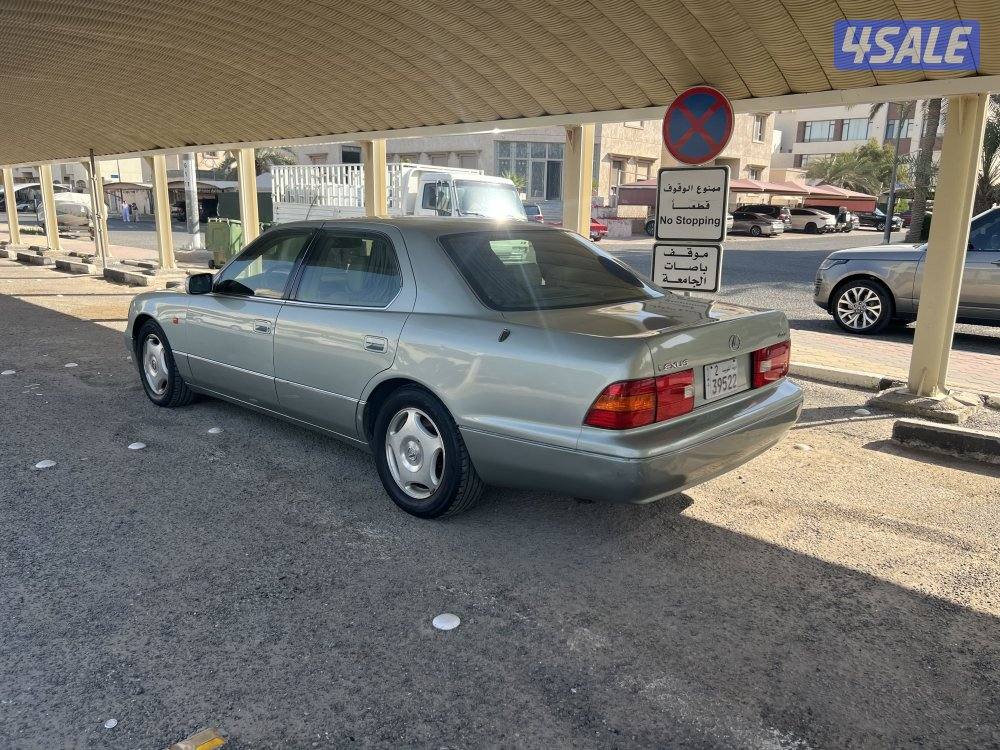 لكزس LS40019982
