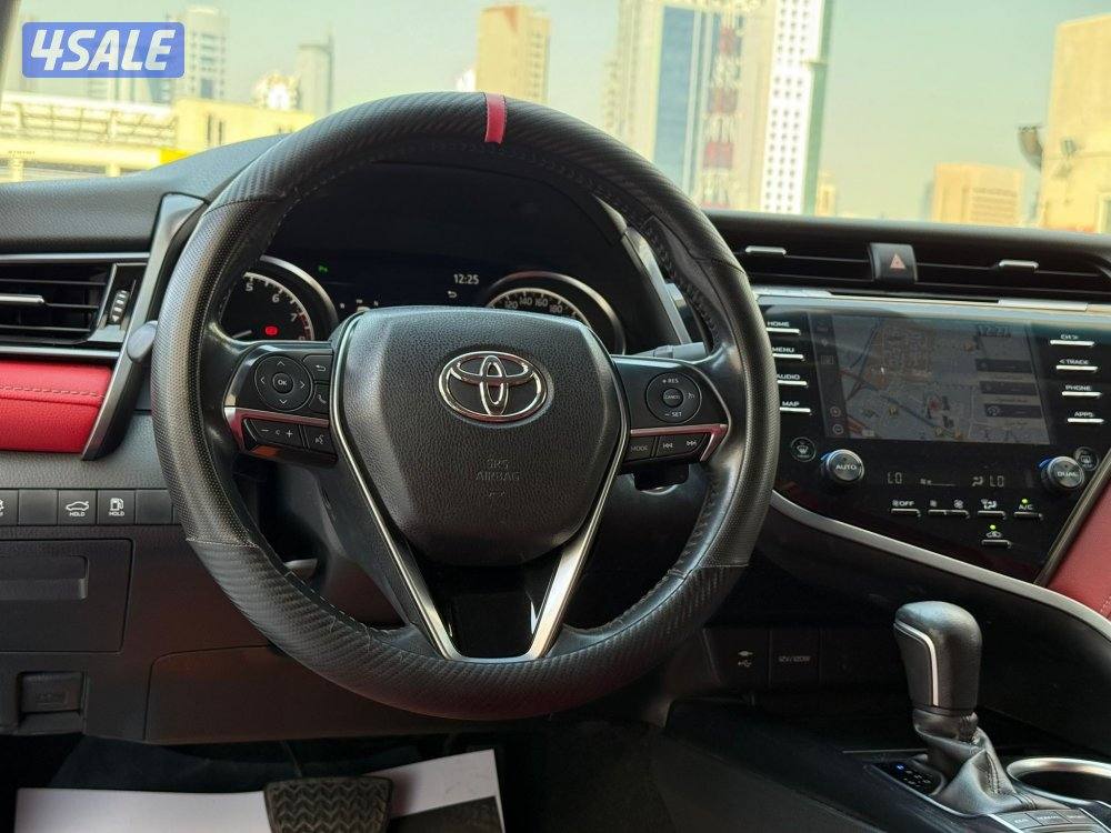 للبيع كامري V6 عداد 85KM موديل 20208