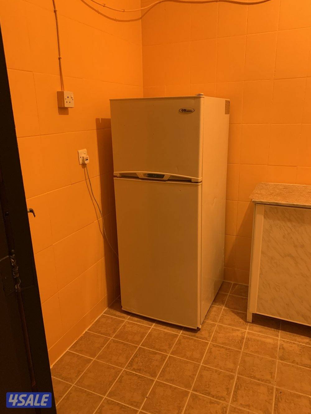 شقق للايجار خلو وفاضي غرفة وصالة ومطبخ وحمام تشطيب سوبر لوكس يوجد 🚗🚙10