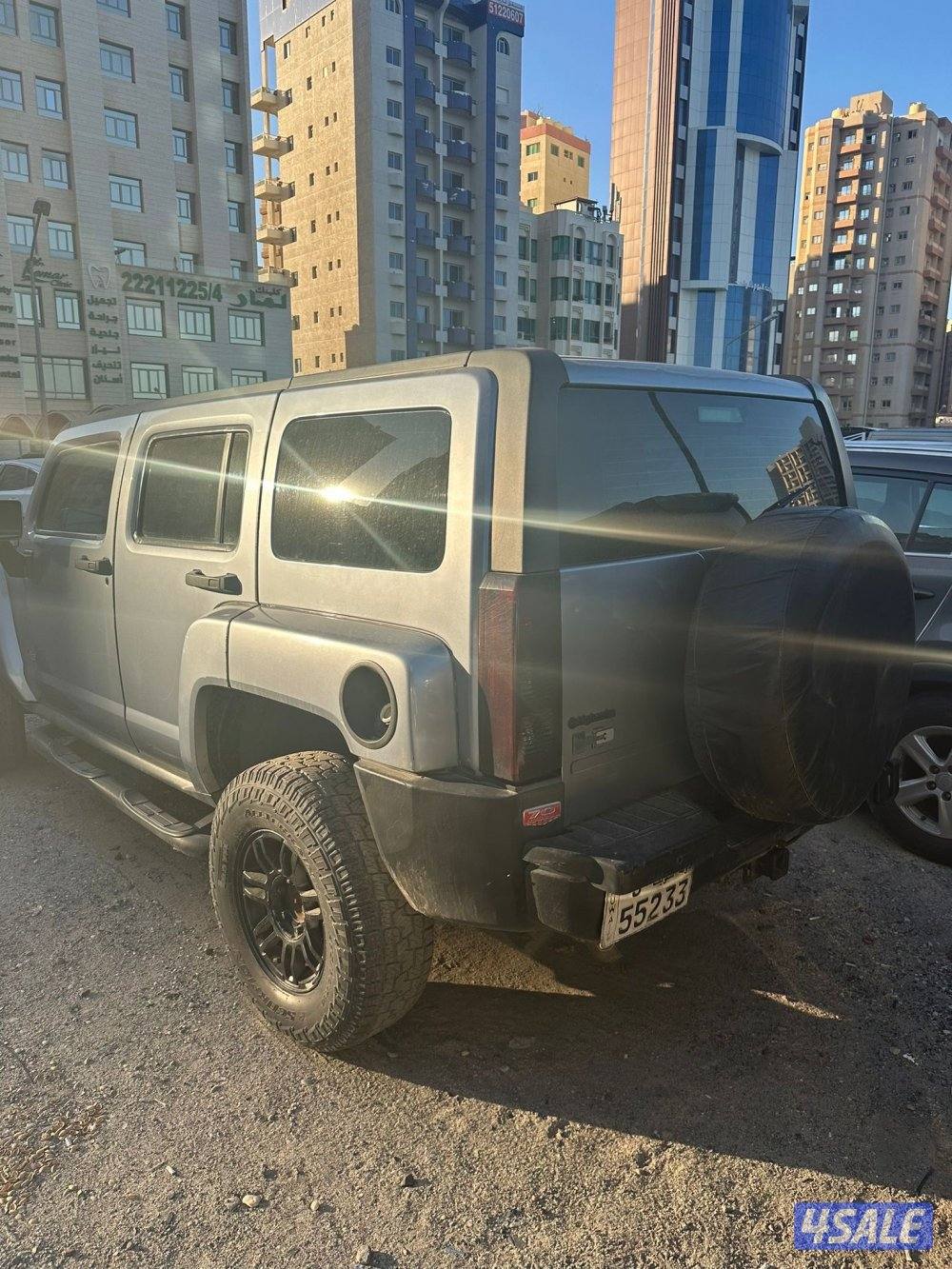 3 همرات للبيع همر H2 2003 و اثنين H3 200910