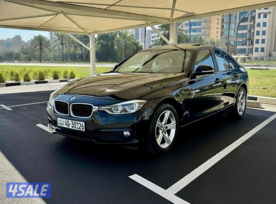 BMW 320i -الموديل :2016 -العداد:1642
