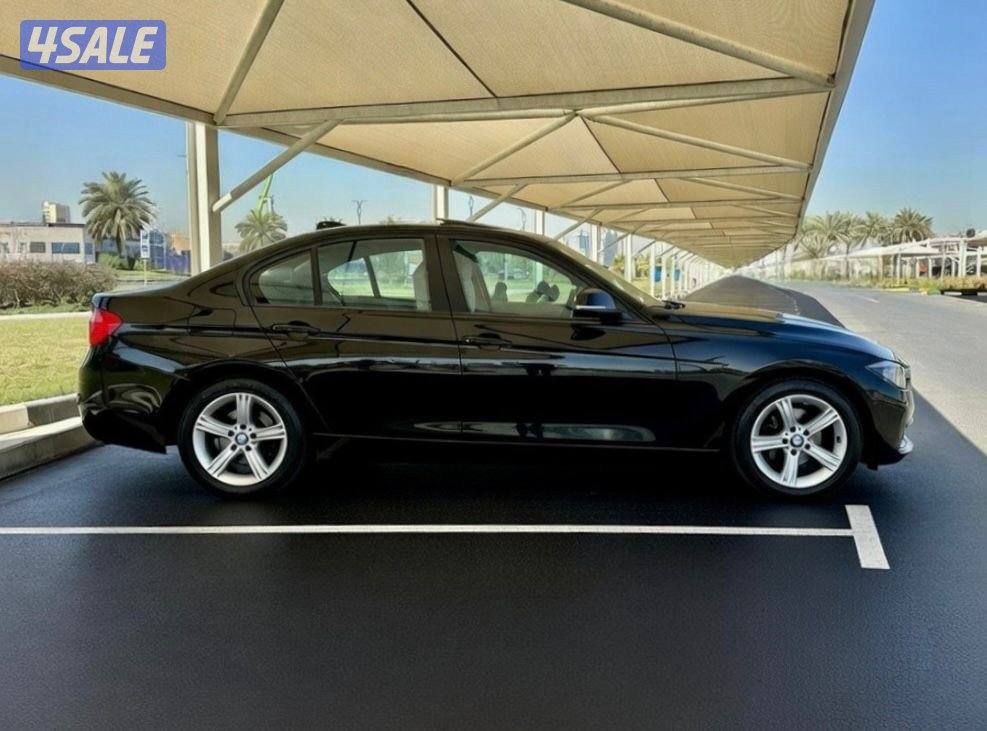 BMW 320i -الموديل :2016 -العداد:1647