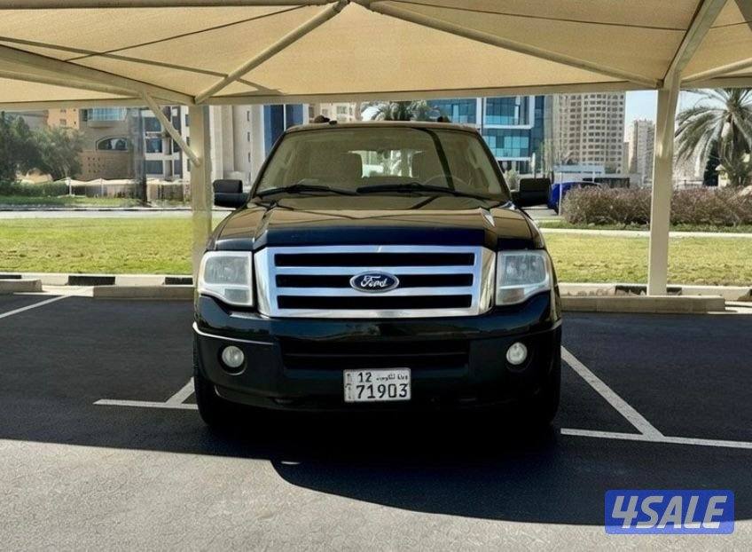 فورد إكسبديشن  -الموديل :2013 العداد:1881