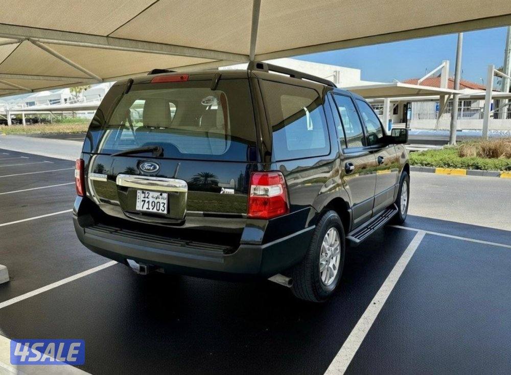 فورد إكسبديشن  -الموديل :2013 العداد:1886