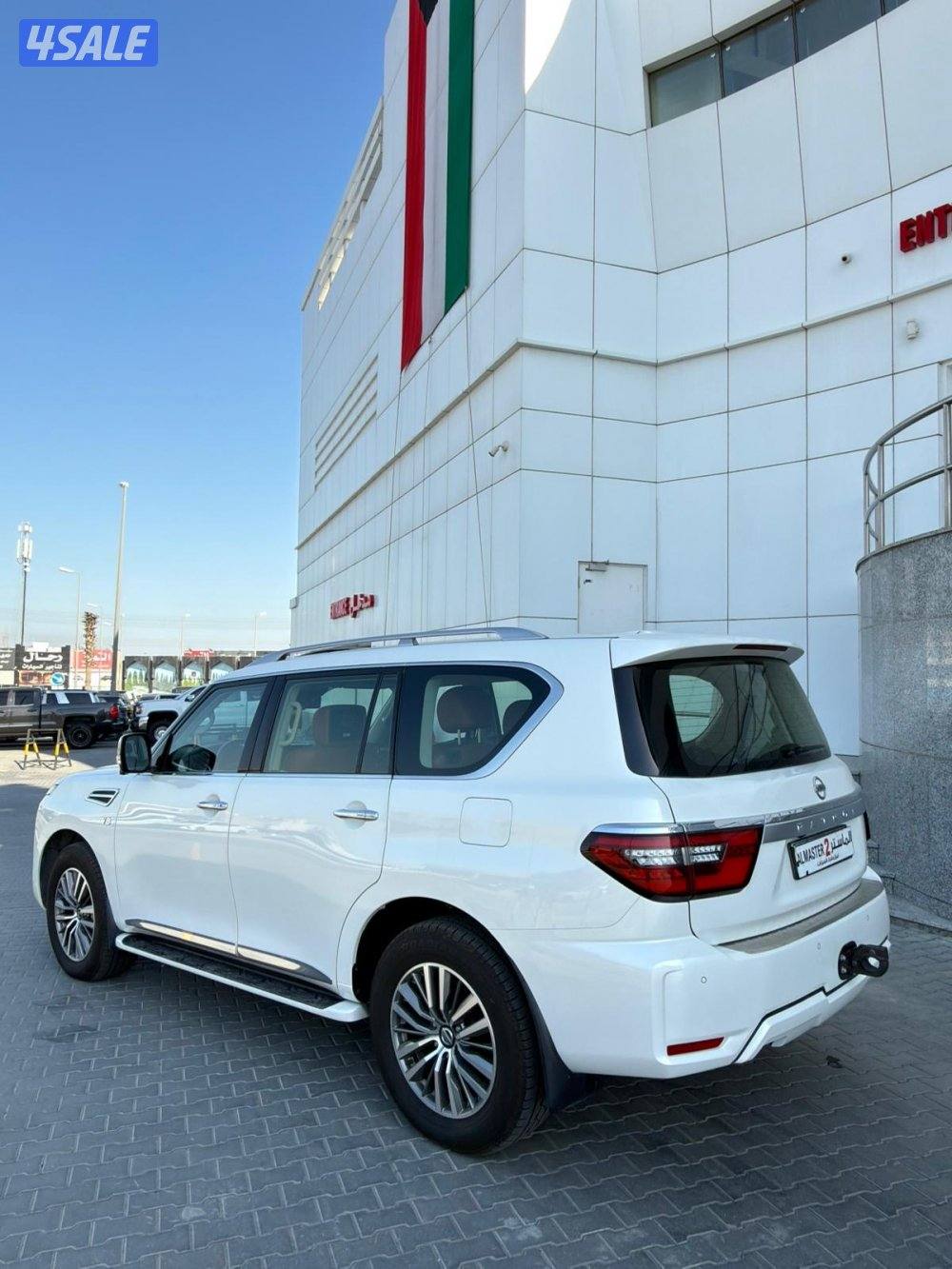 للبيع باترول بلاتينوم ستي 400 صبغ الوكاله وارد قطر2