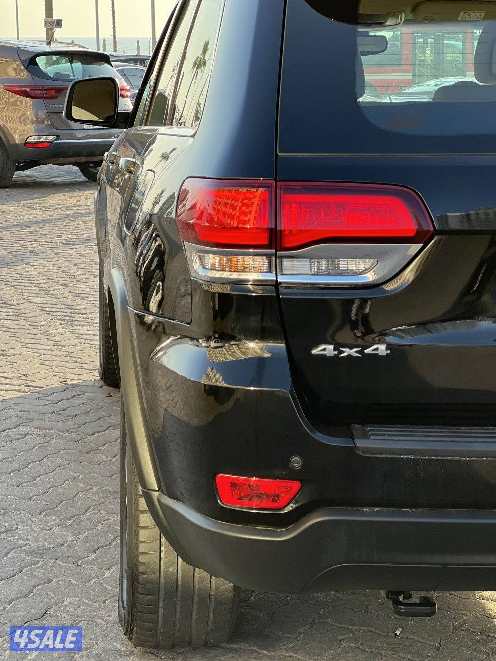 للبيع جراند شيروكي بحالة ممتازة1