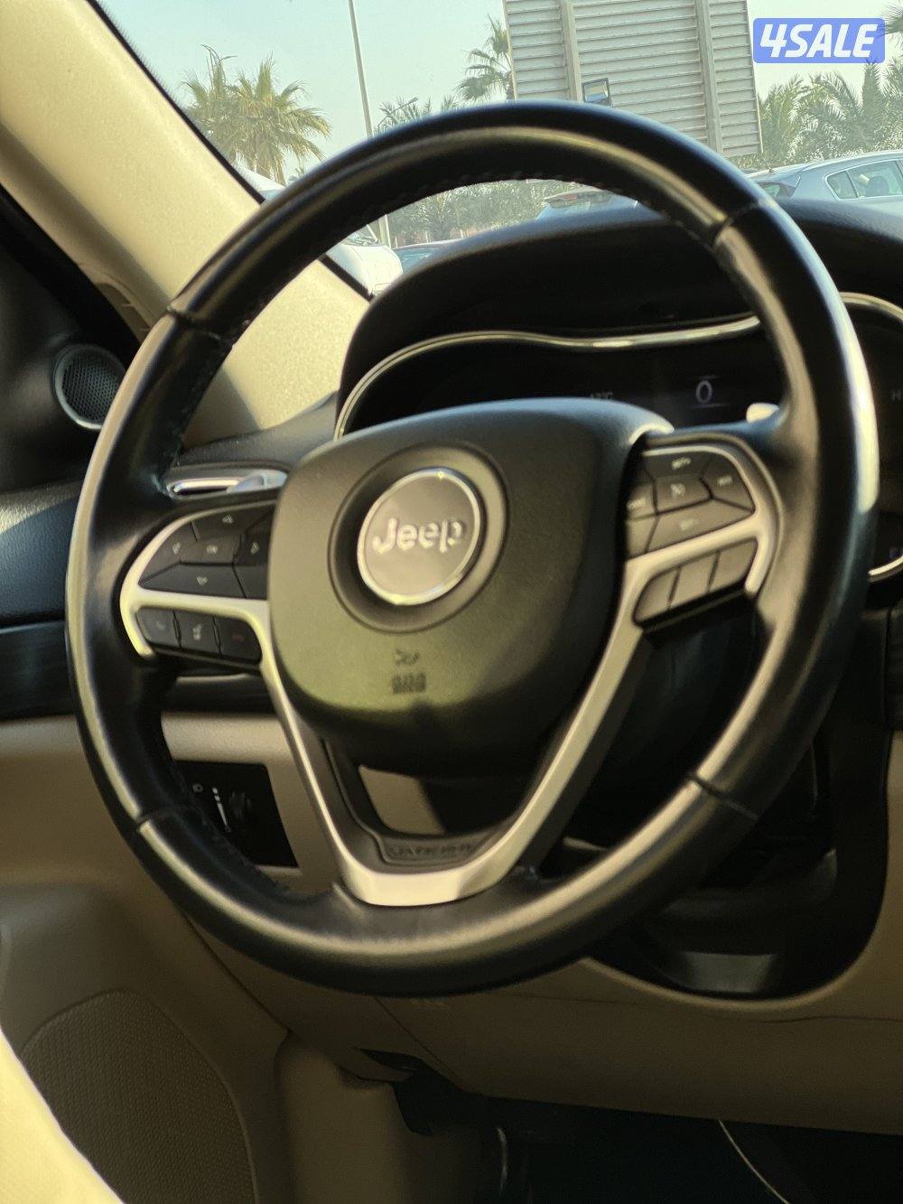 للبيع جراند شيروكي بحالة ممتازة11