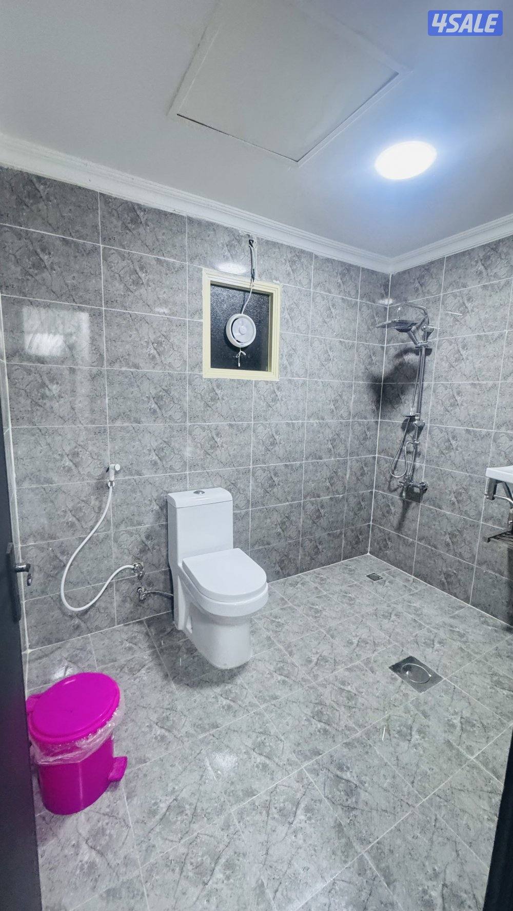 شقه خلو للايجار بحولي غرفة وصالة وحمام ومطبخ8