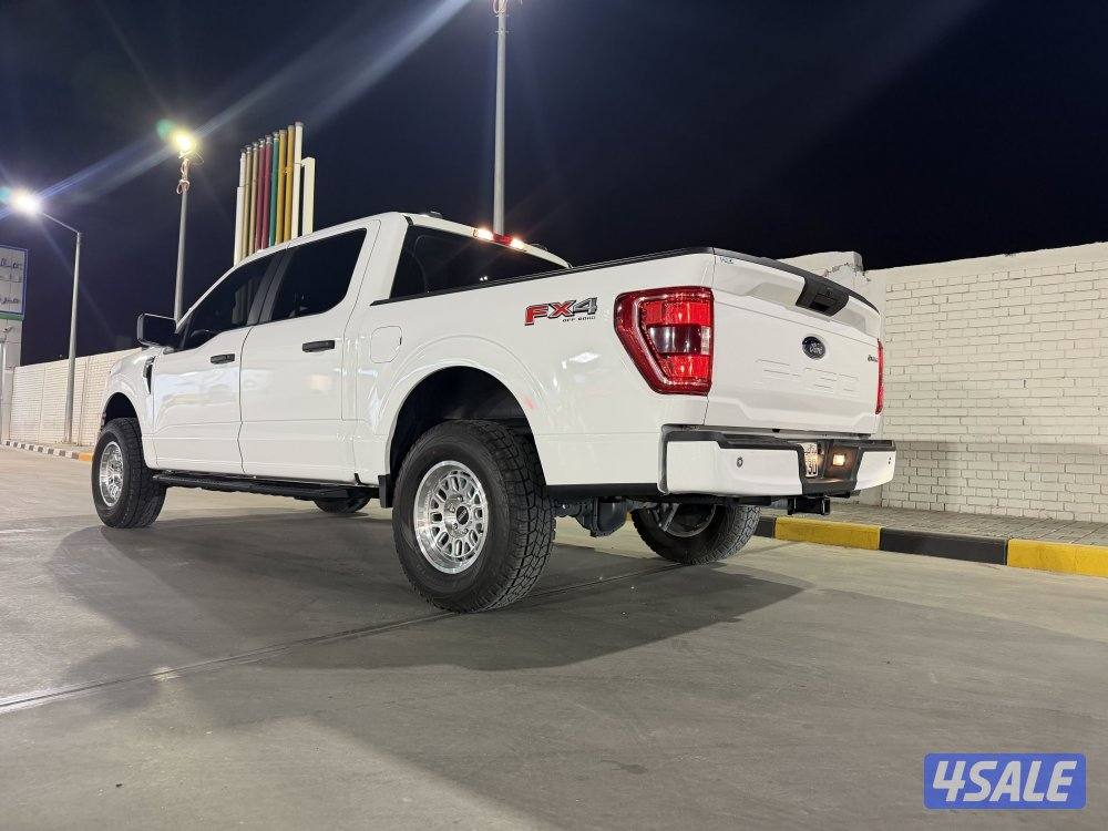 فورد F1502