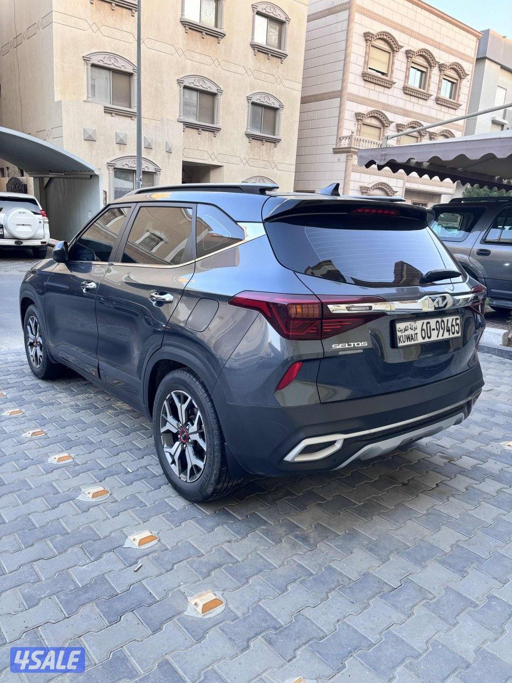 تواصل وتساب فقط3