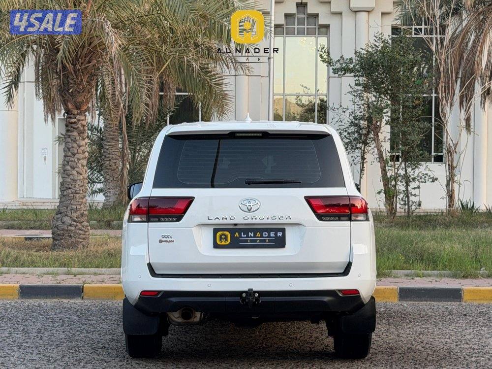 للبيع لاندكروزر GX-R V6 موديل 2024 بحالة الوكاله4