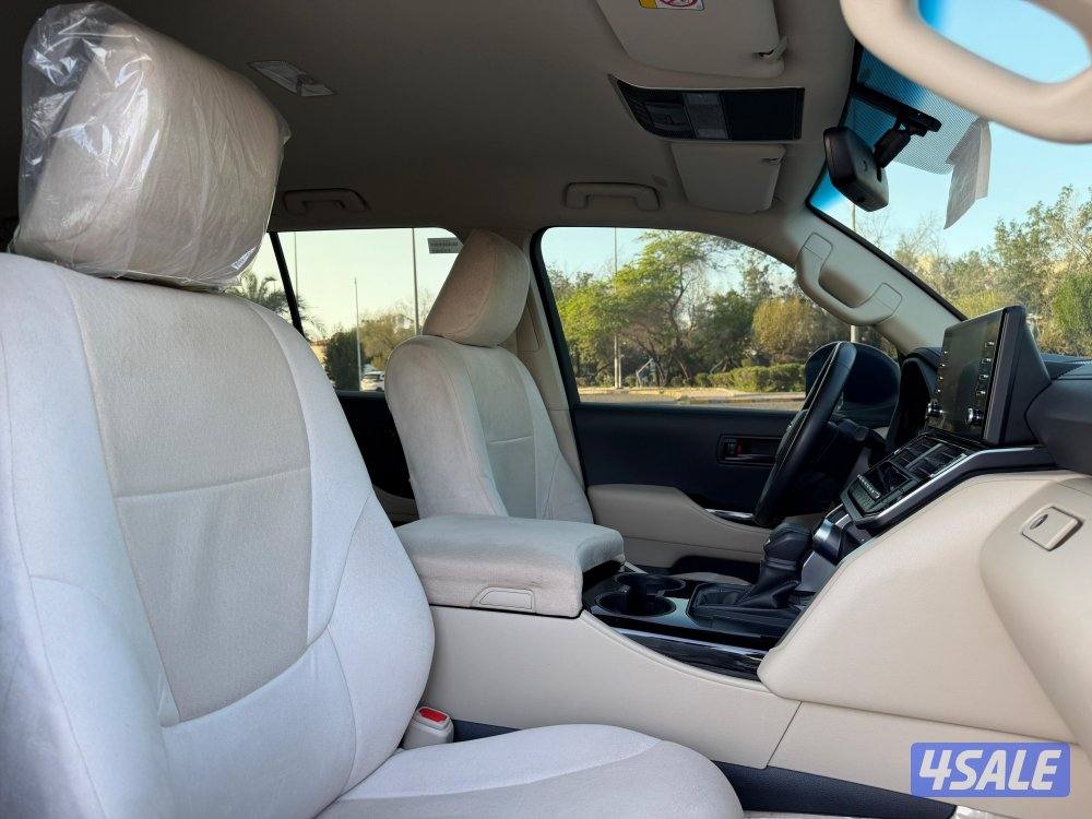 للبيع لاندكروزر GX-R V6 موديل 2024 بحالة الوكاله8