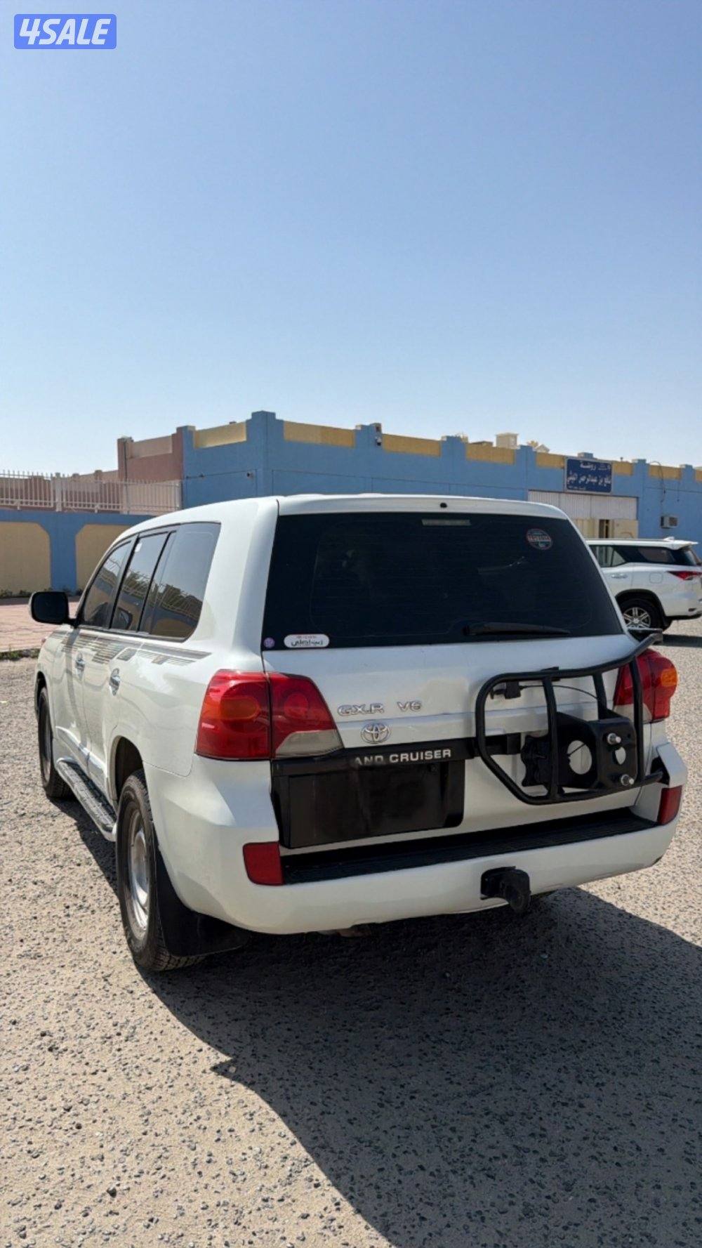 للبيع لاند2014 قير عادي3