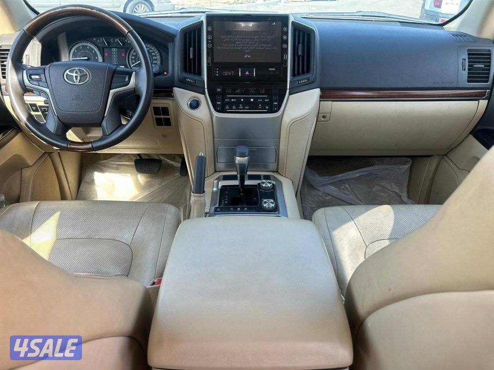 تويوتا لاند كروزر GX.R-V8 موديل 2017 ماشى 171.000 k.6