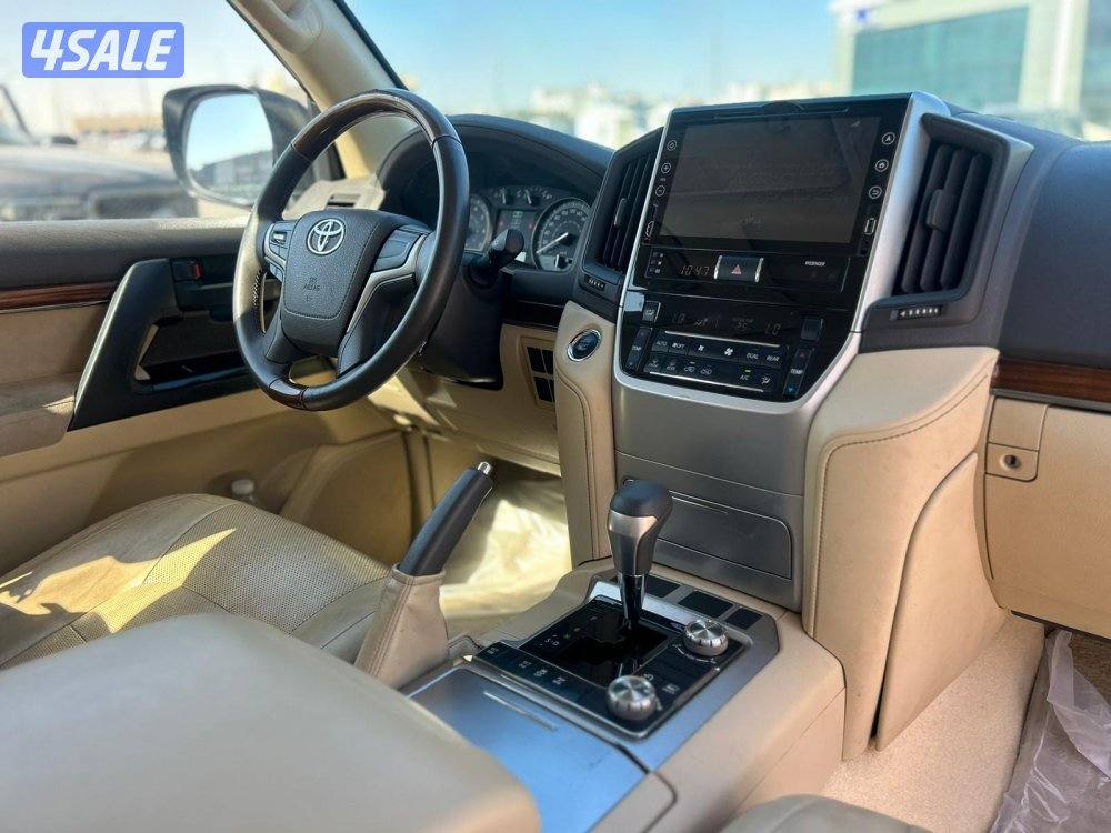 تويوتا لاند كروزر GX.R-V8 موديل 2017 ماشى 171.000 k.7