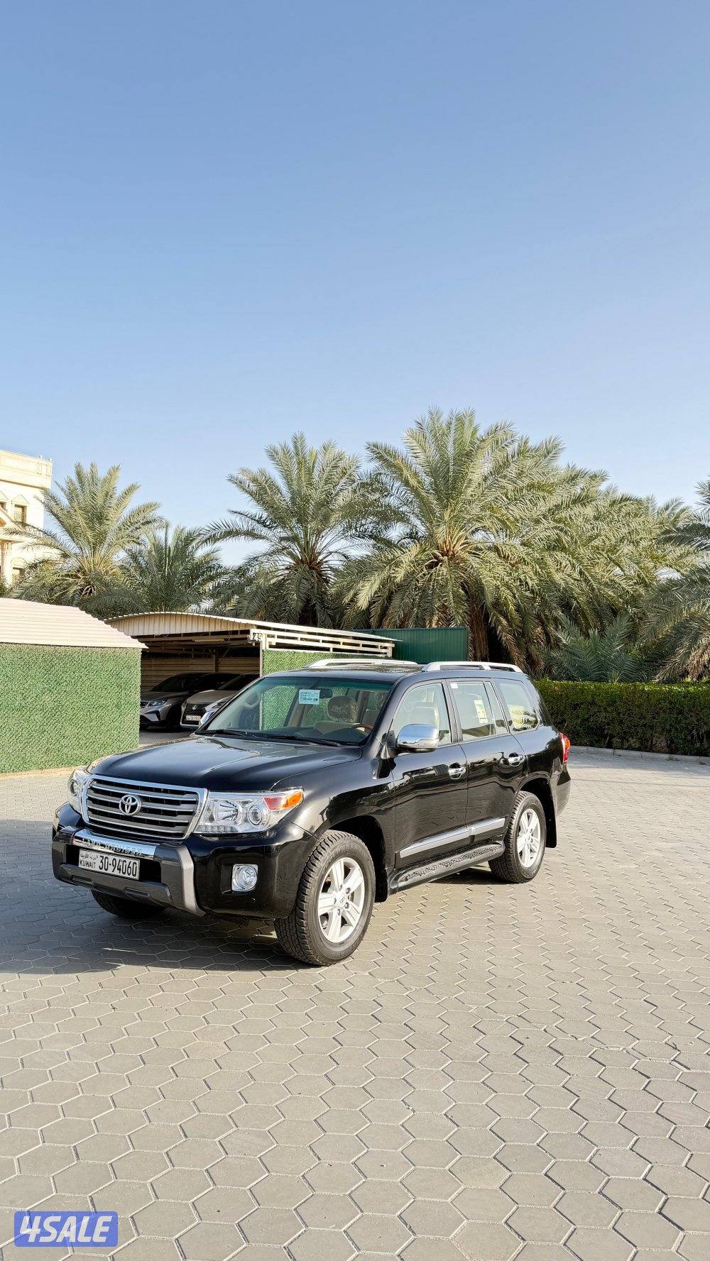 للبيع لاند كروزر GXR موديل 2015 ماشي 270 الف 8سلندر5