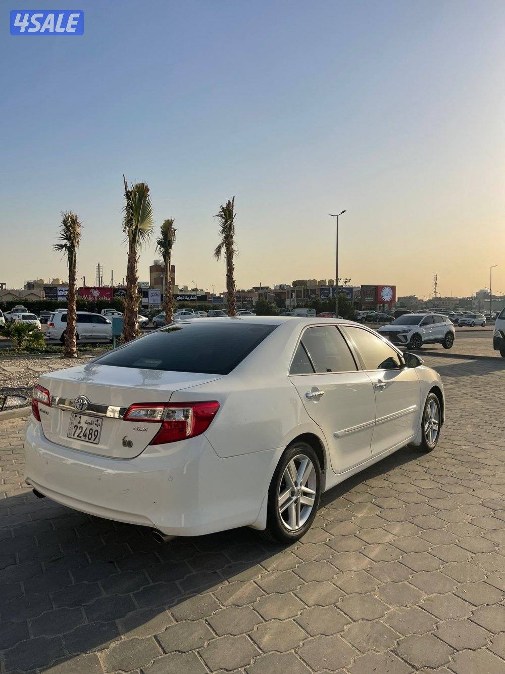 كامري GLX الساير 2014 بحاله نادره عداد 82 الف1