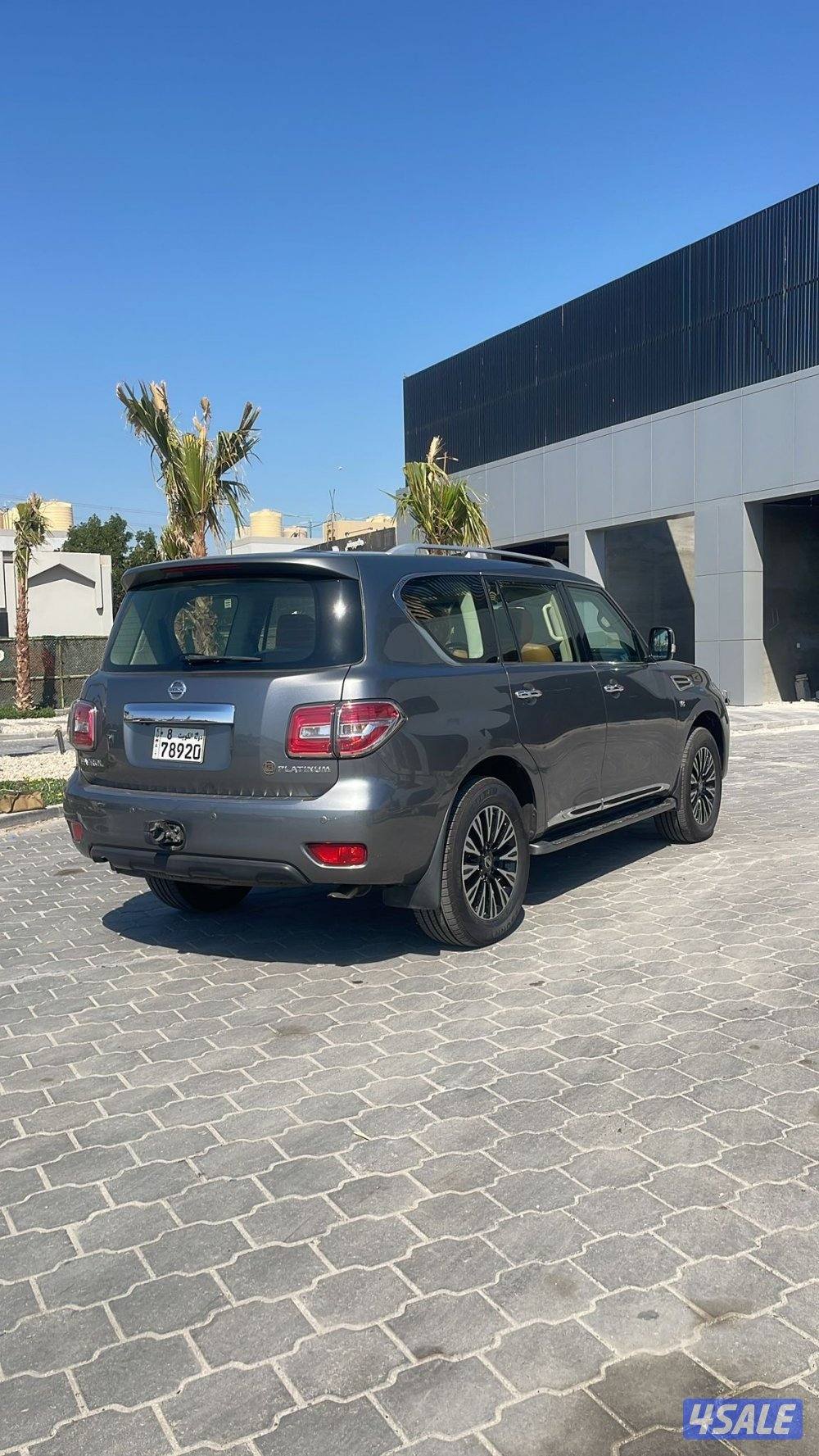 باترول بلاتنيوم ستي 2014 البابطين بحاله الوكاله عداد 138 الف3