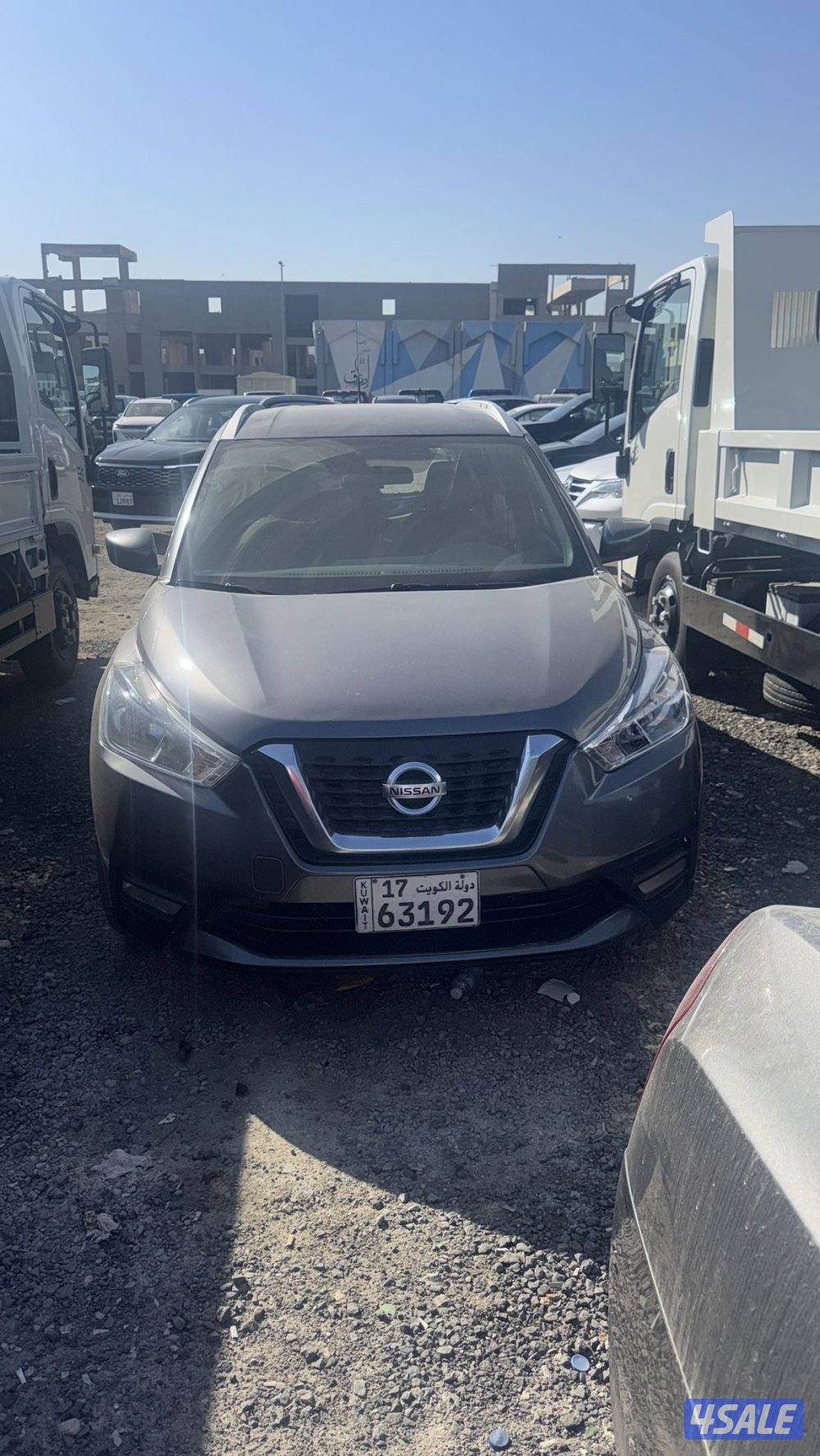 للبيع جيب نيسان لاعلى سعر حديد سكراب0