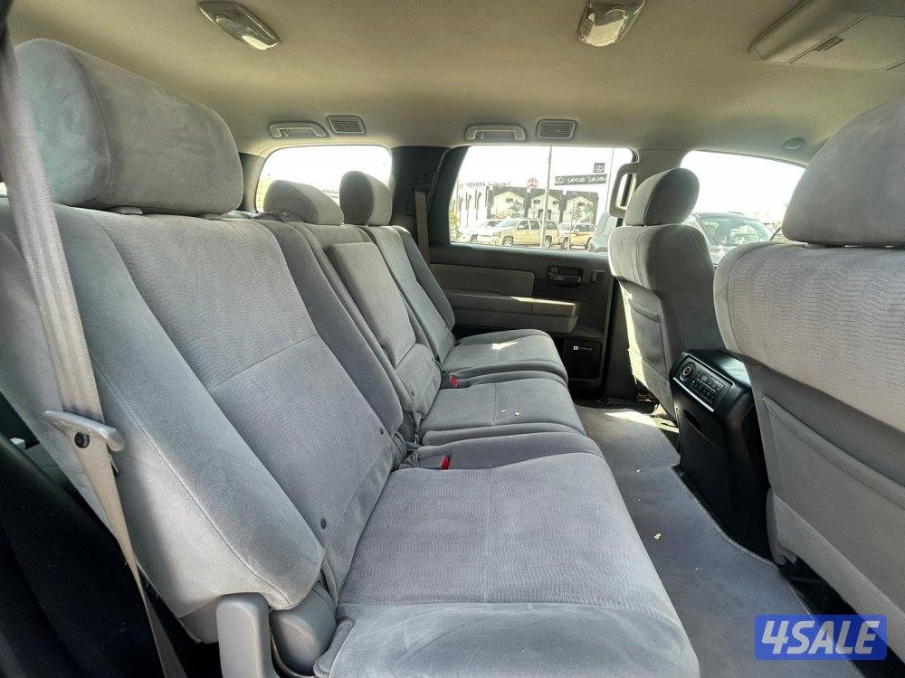 تويوتا سيكويا SR5.V8-5.7L  موديل 2013 ماشى 259.000 k.m  وارد الخليج .4