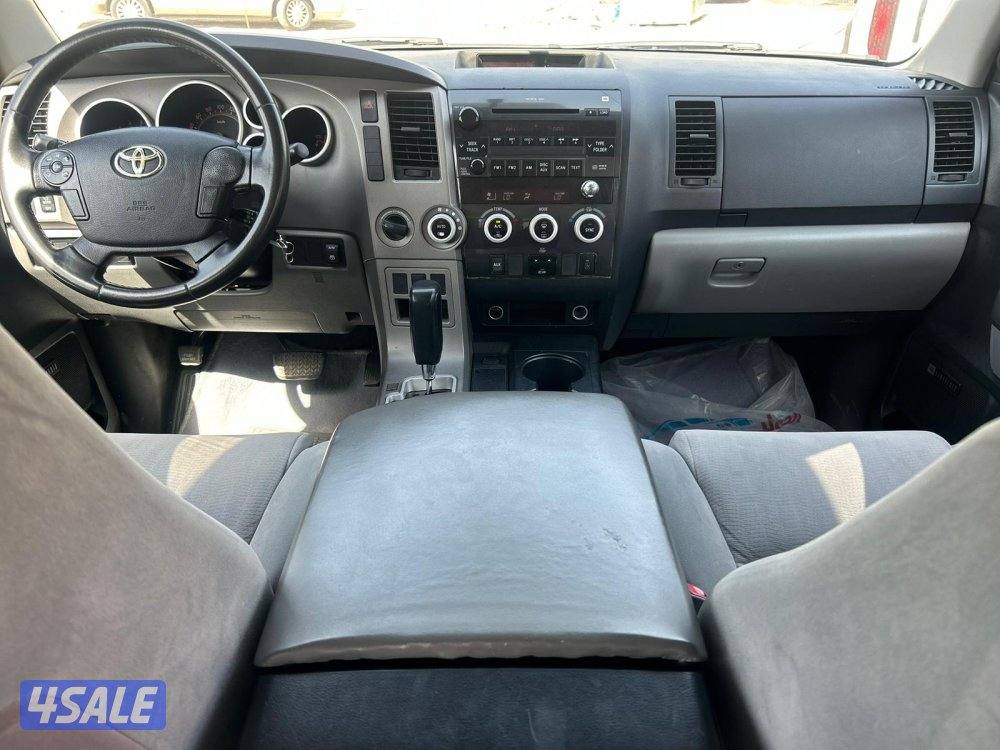 تويوتا سيكويا SR5.V8-5.7L  موديل 2013 ماشى 259.000 k.m  وارد الخليج .6