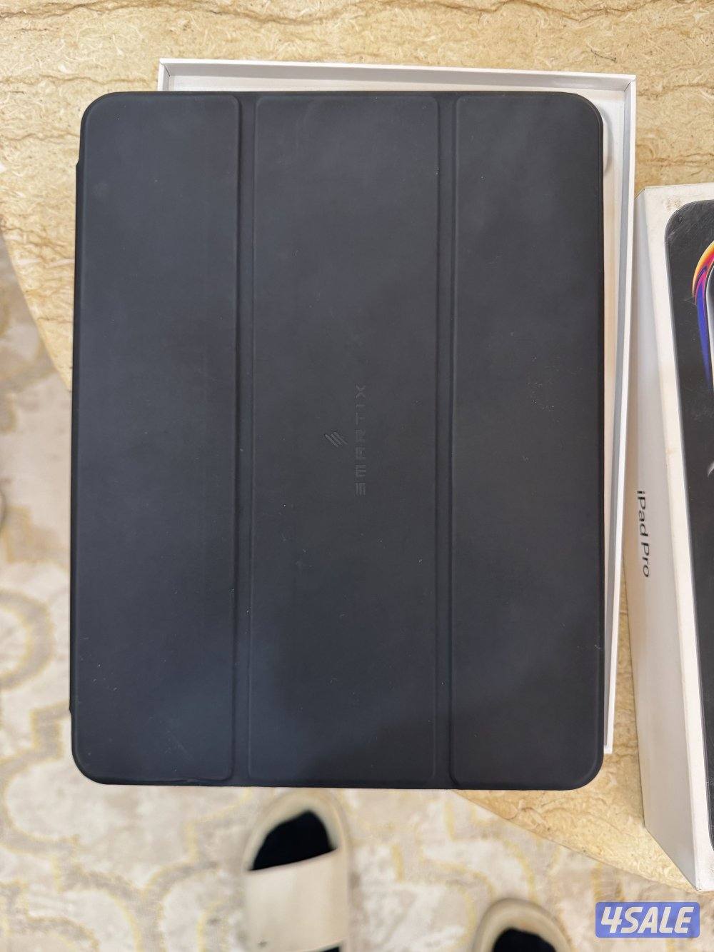 ايباد برو 11 انش - M4  - 5G شريحة - بطارية 100‎%‎ - 256 جيجا -2