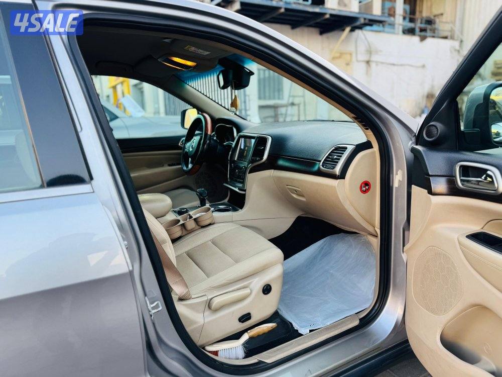 Grand Cherokee jeep4